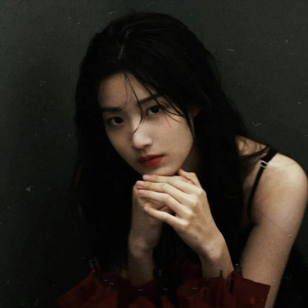 赤裸的美奈子